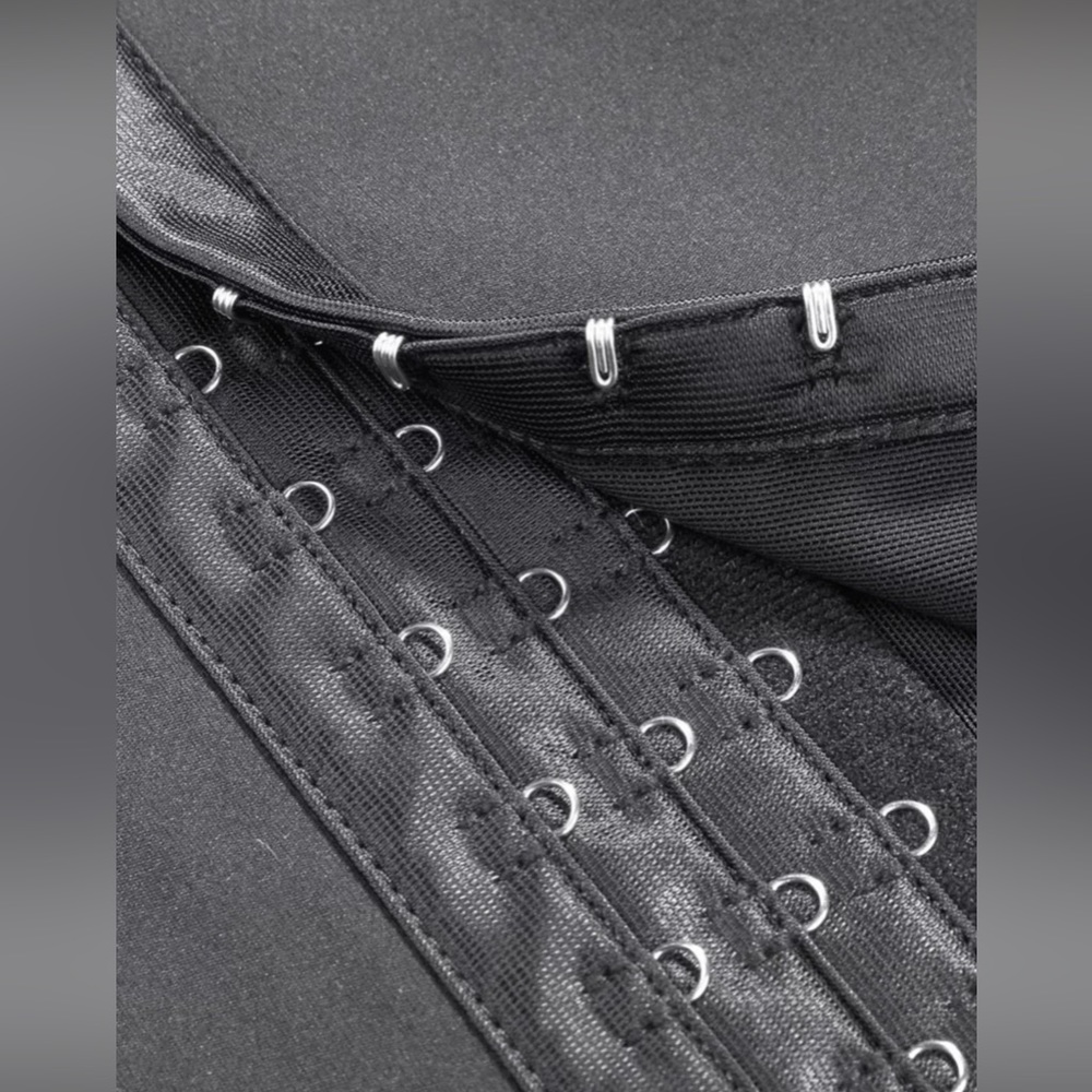 Compression Leggings - Picture 3 of 4